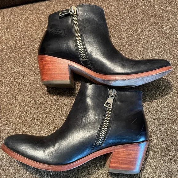 Fluevog Ankle Bootie - Picture 2 of 6